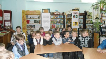 Акция "ЧИТАЕМ ДЕТЯМ О ВОЙНЕ"