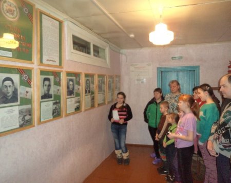 Передвижная выставка музея истории города Заозёрного «Семь звёзд земли Рыбинской»
