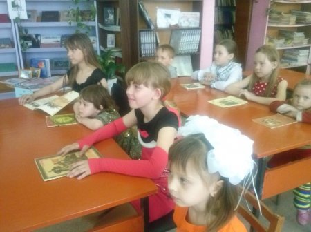 Этих дней не смолкнет слава!