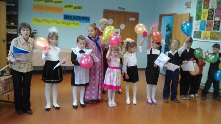 Целуем бабушкины руки