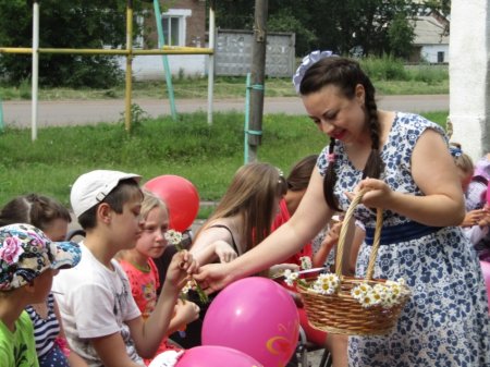 Возьмемся за руки, друзья!