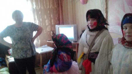 ГУЛЯЙ НА СВЯТКИ БЕЗ ОГЛЯДКИ