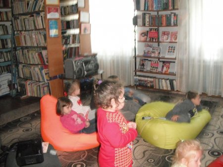 Акция «Книжка на ладошке» в Большеключинской библиотеке