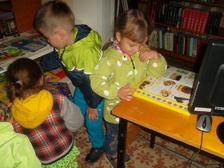 Акция «Книжка на ладошке» в Двуреченской библиотеке