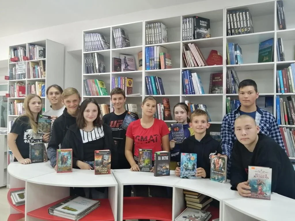 Удивительный мир фантастики