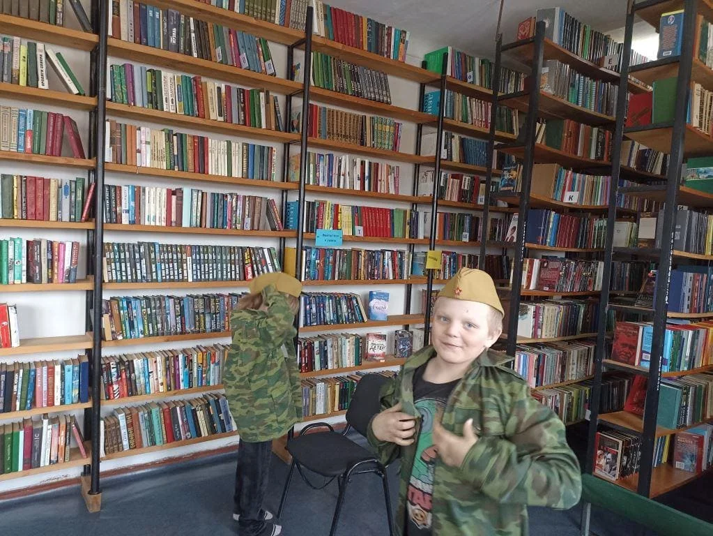 Аты-Баты шли солдаты