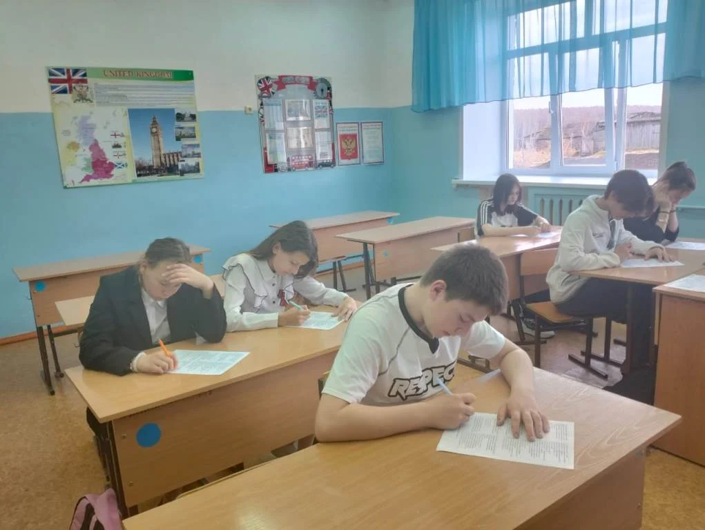 Медаль за бой, медаль за труд!