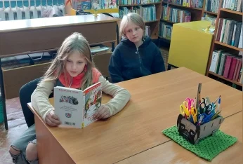 Час тихого чтения «Читаем вместе вслух»